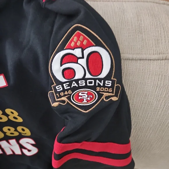 San Francisco Mitchell And Ness 49ers Red and Black Crewneck. NWT. - Picture 4 of 7